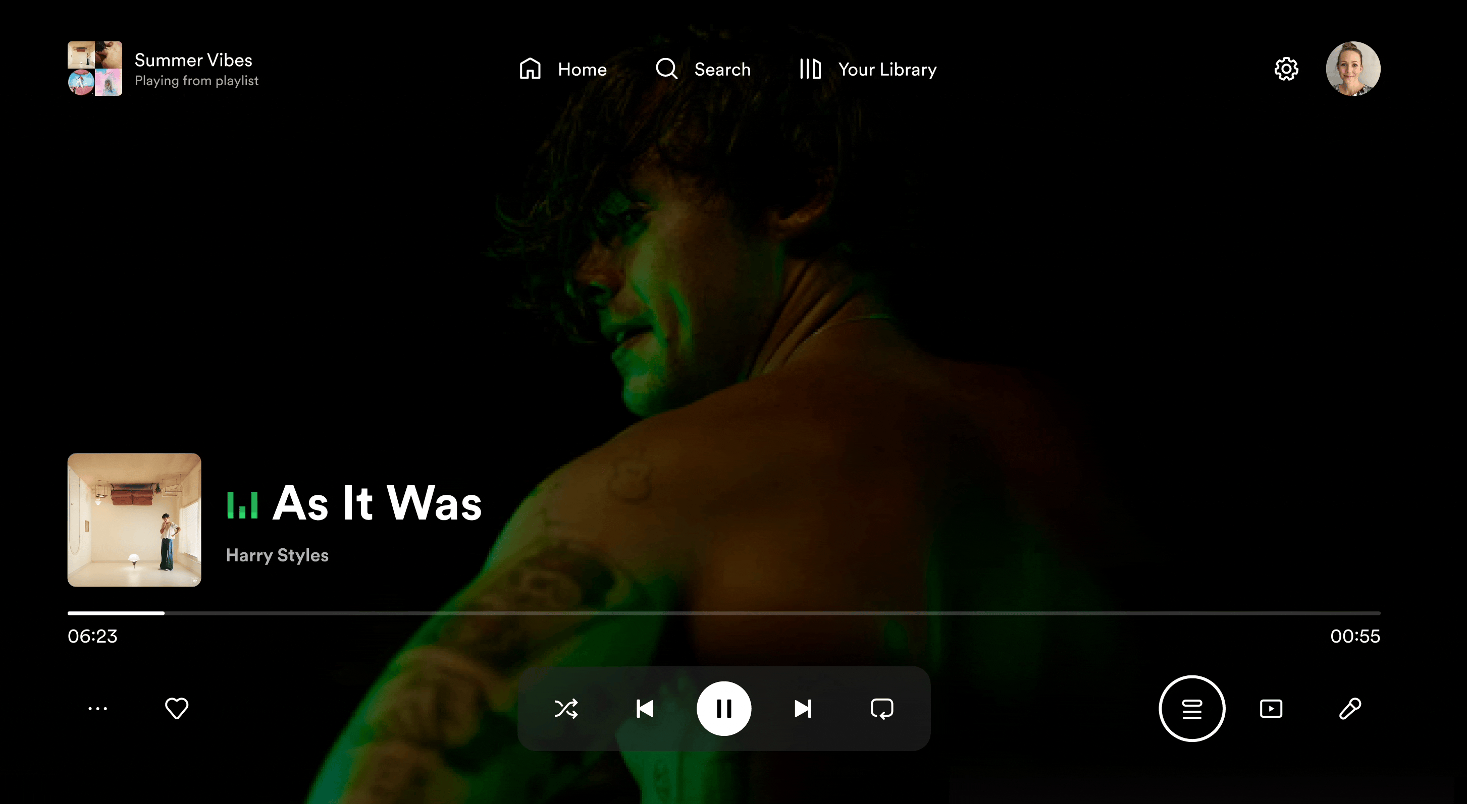Animated demonstration of the Spotify Queue experience on TV.